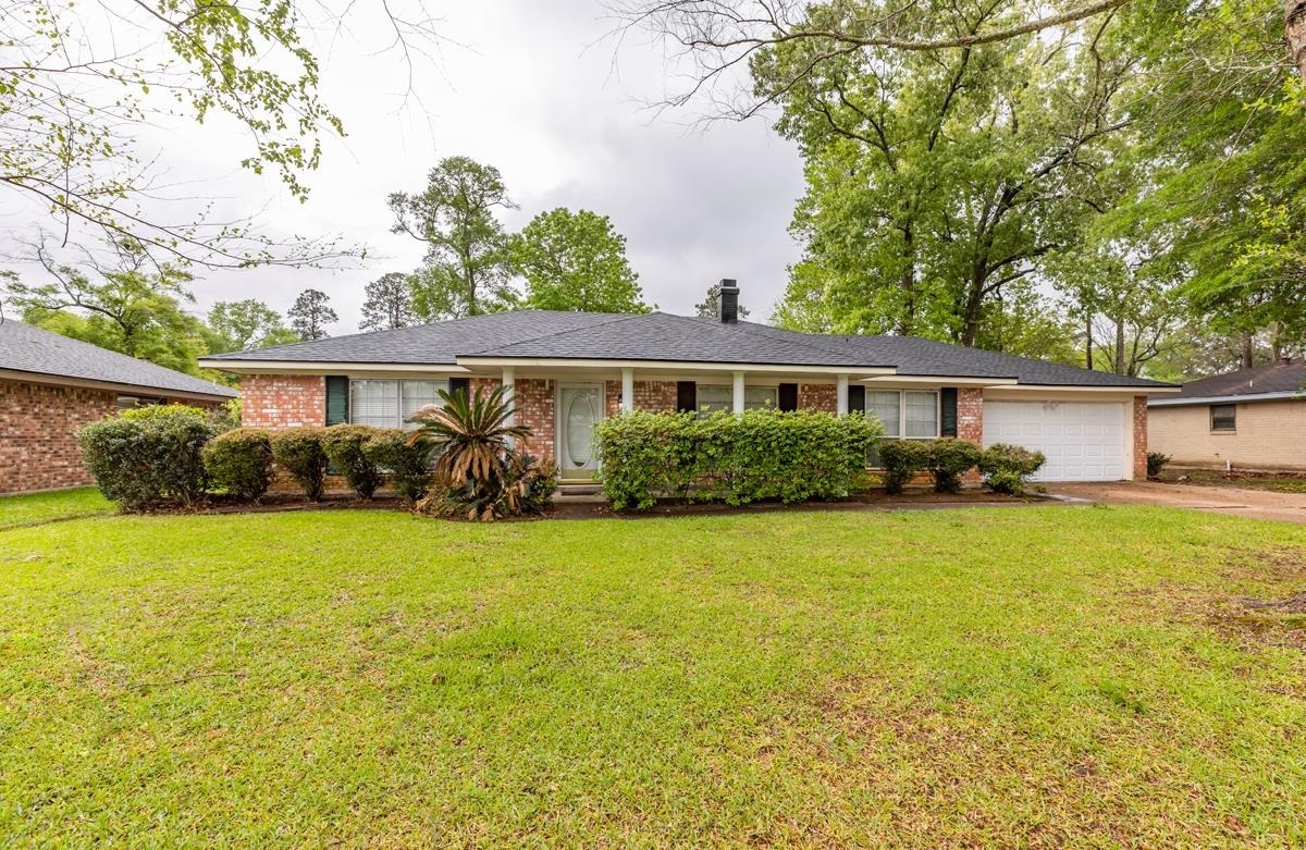 Property Photo: 6775 Cherrywood Dr TX 77706