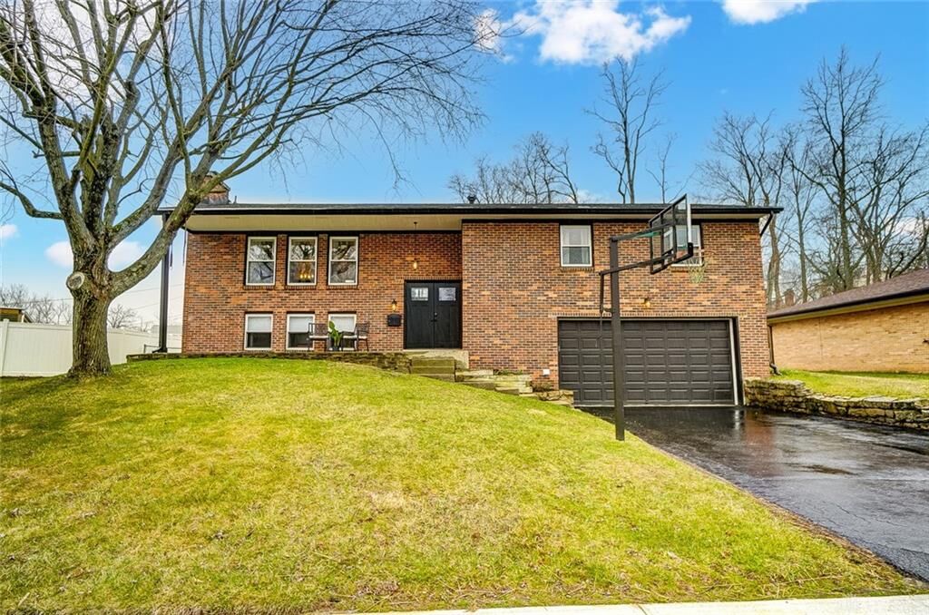 Property Photo: 208 Allanhurst Avenue OH 45377