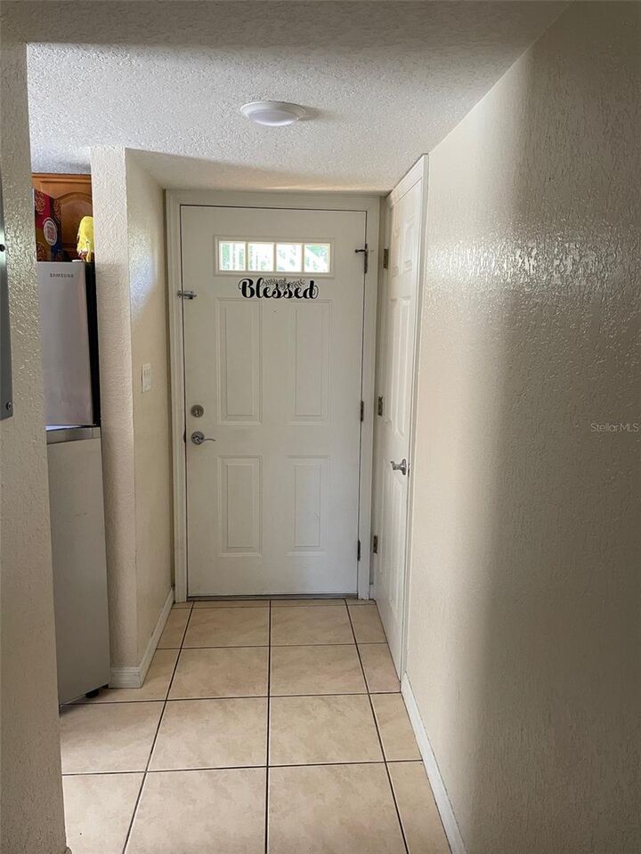 Property Photo: 924 La Costa Circle 1 FL 34237