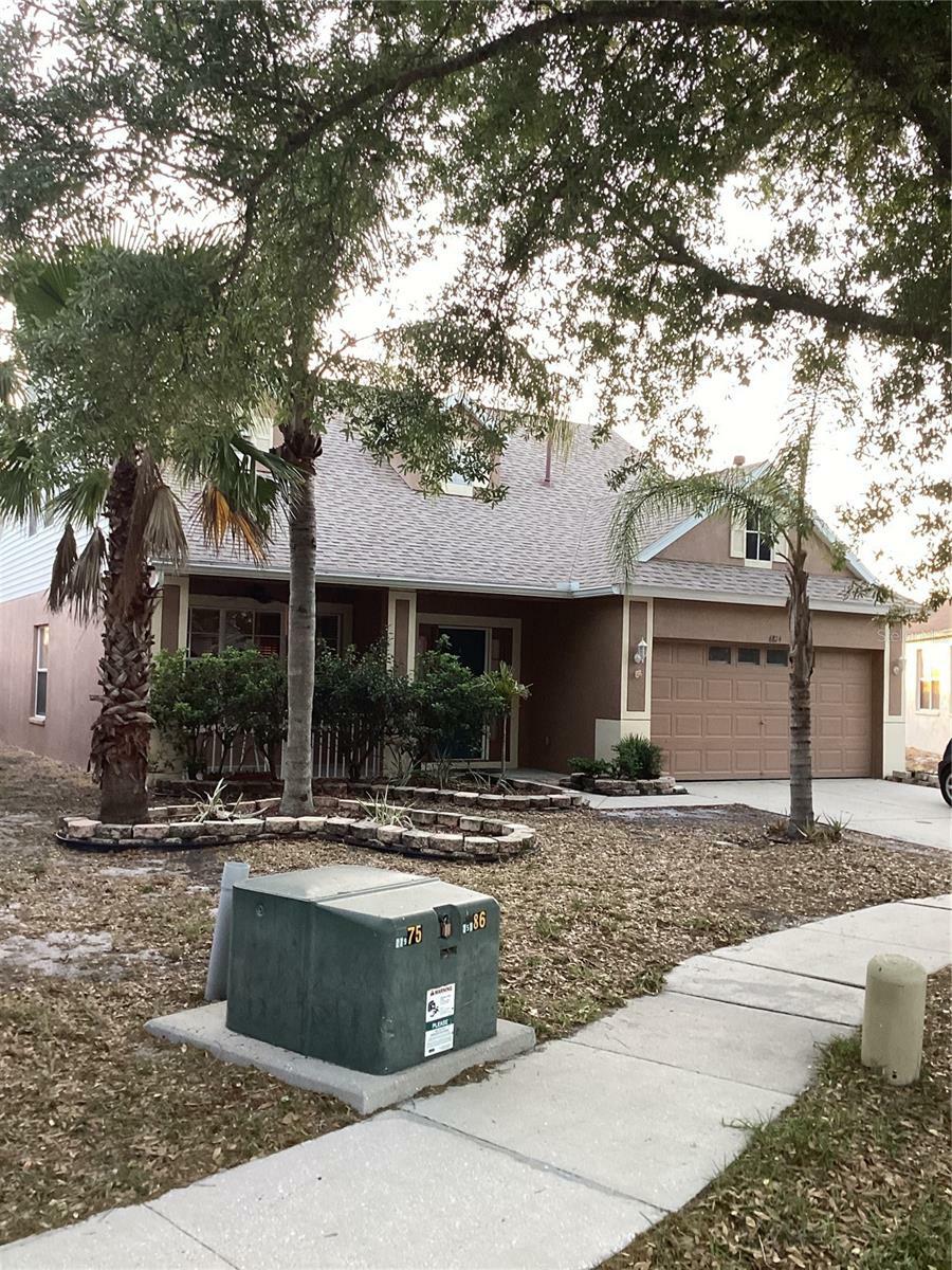 Property Photo:  6814 Cambridge Park Drive  FL 33572 