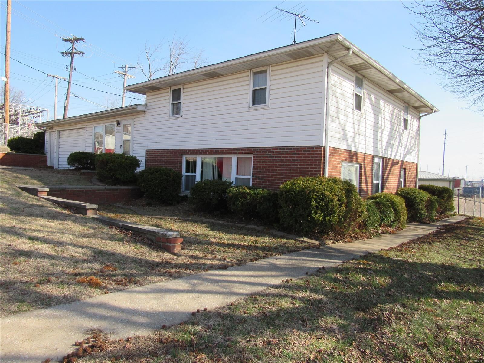 Property Photo:  200 Picker Avenue  IL 62095 