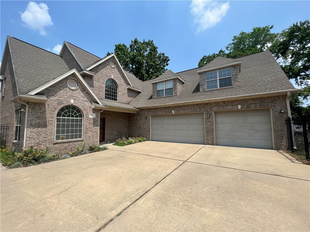 923 S River Meadows Drive  Fayetteville AR 72701 photo