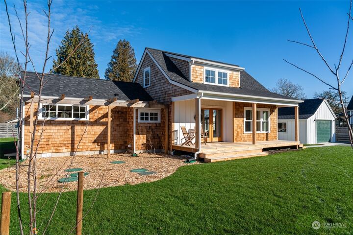 Property Photo: 3625 Washington Street WA 98232