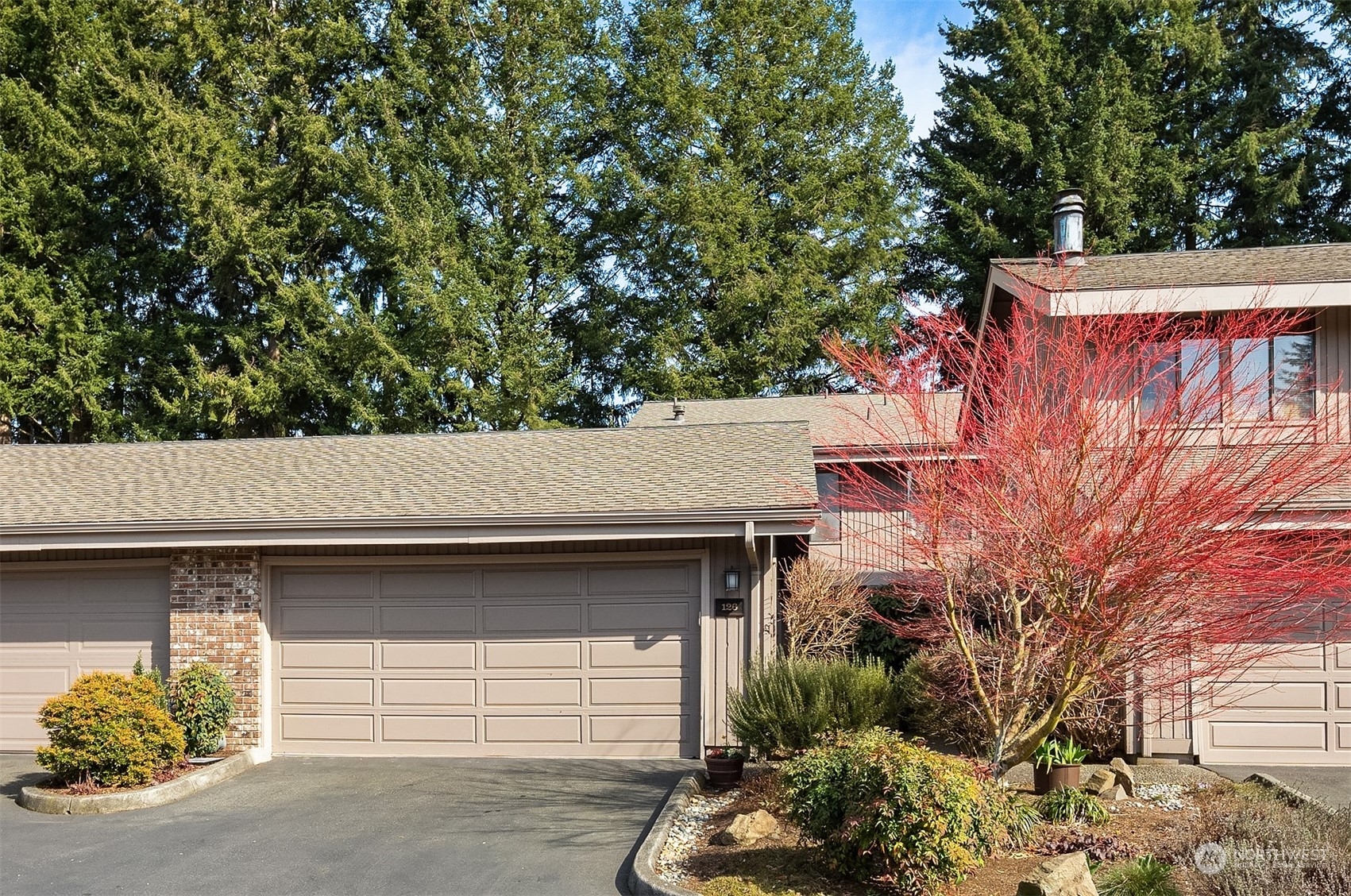 Property Photo:  126 143rd Place NE  WA 98007 