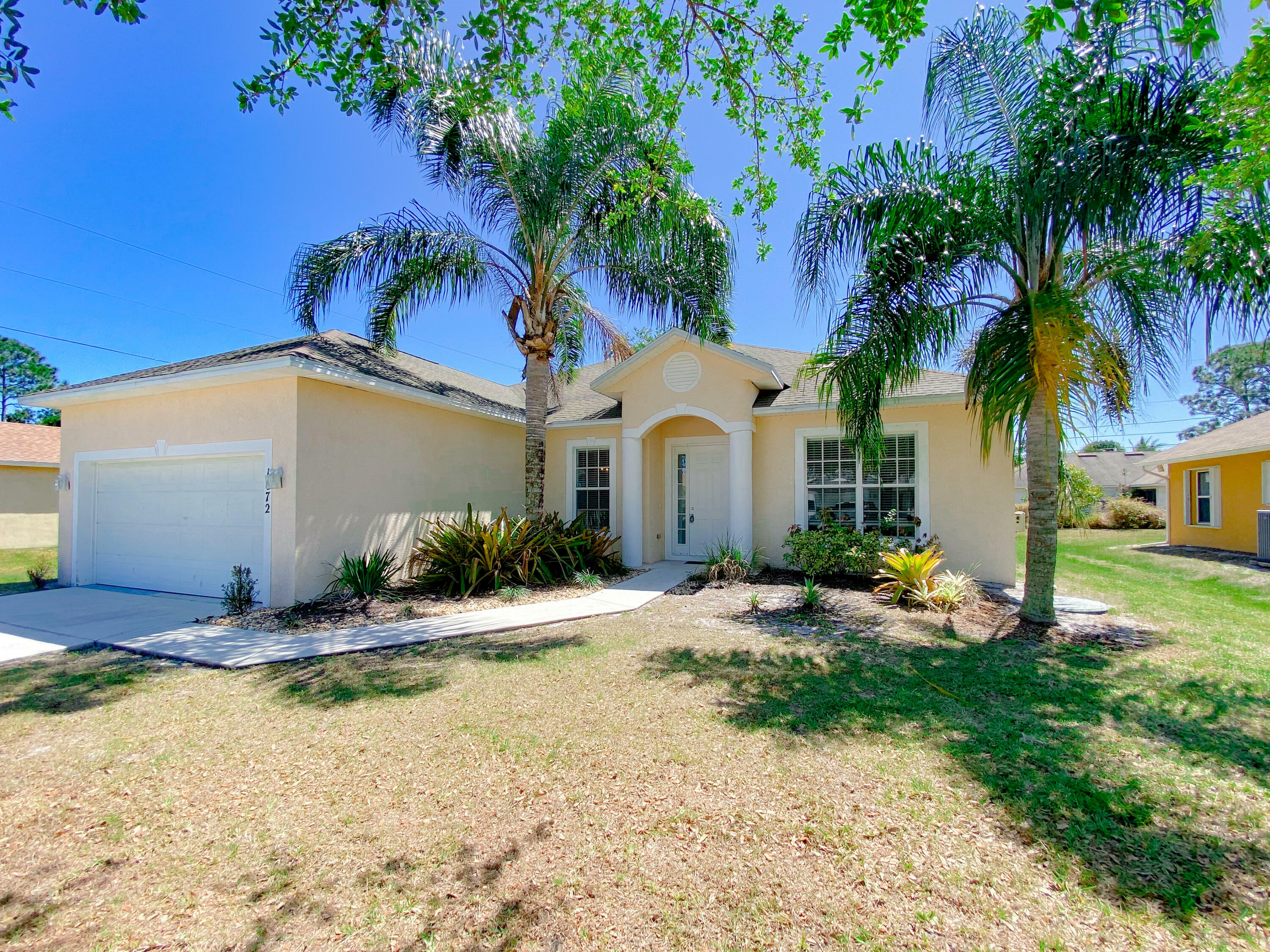 Property Photo:  1672 SW Penrose Avenue  FL 34953 