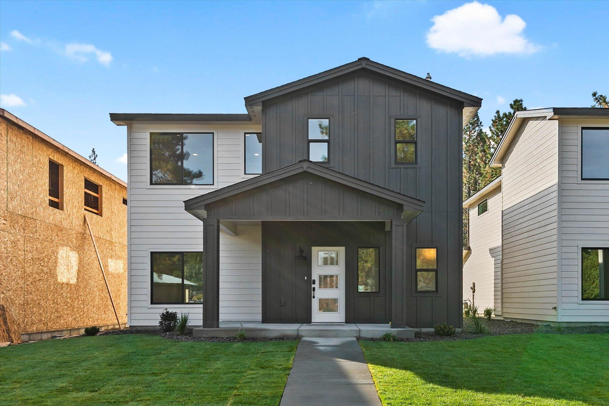 Property Photo: 6205 E 13th Ln WA 99212