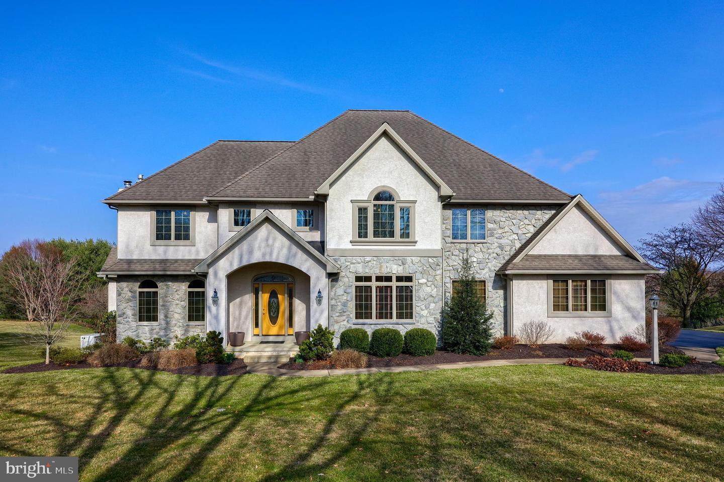 Property Photo: 19 Deerfield Road PA 17603