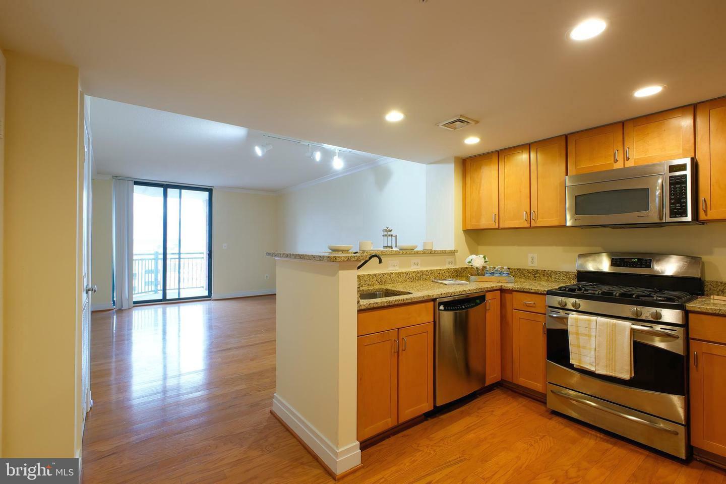 Property Photo: 414 Water Street 1910 MD 21202