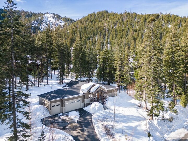 Property Photo:  3111 Fircrest Place  WA 98801 