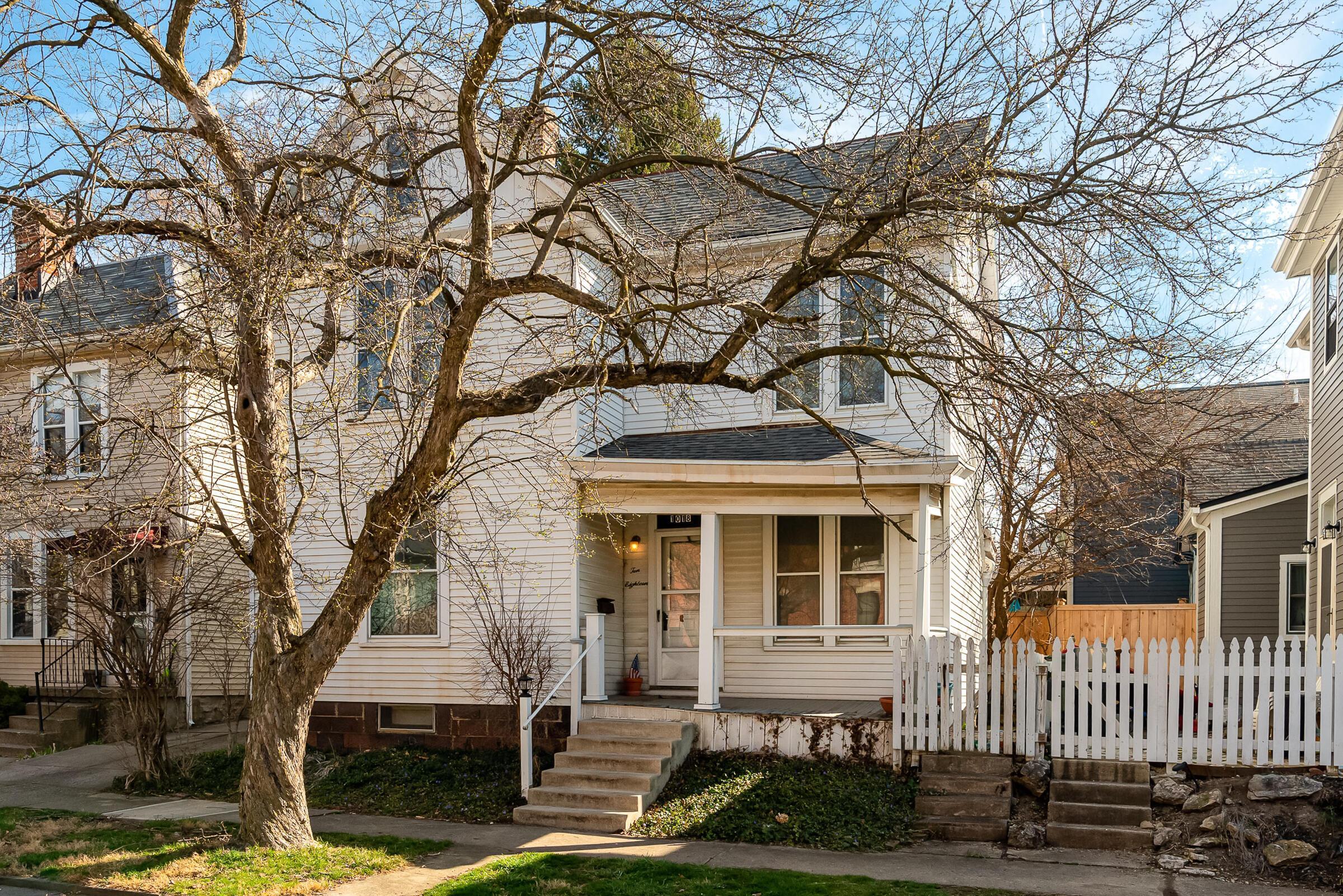 Property Photo: 1018 Highland Street OH 43201