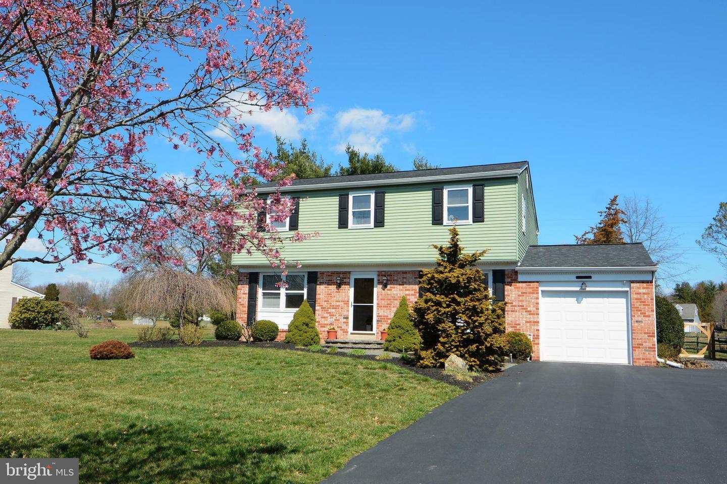 Property Photo:  29 S Vassar Drive  PA 18951 