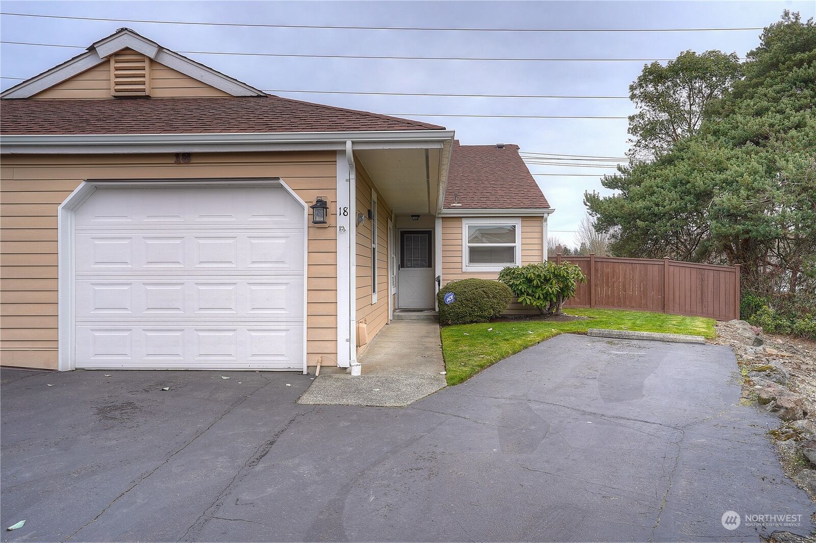 Home for sale in 2536 N Narrows Drive 18, WA 98406