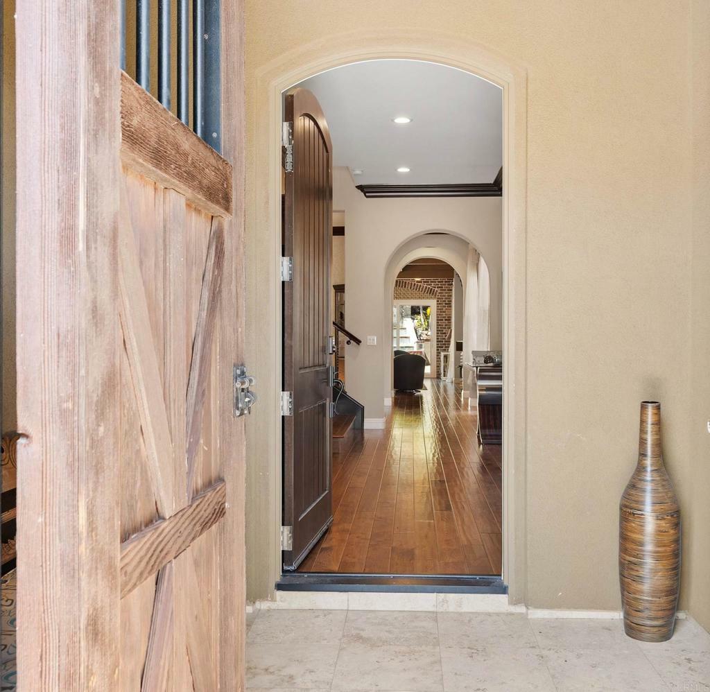 Property Photo: 3246 Sitio Avellana CA 92009