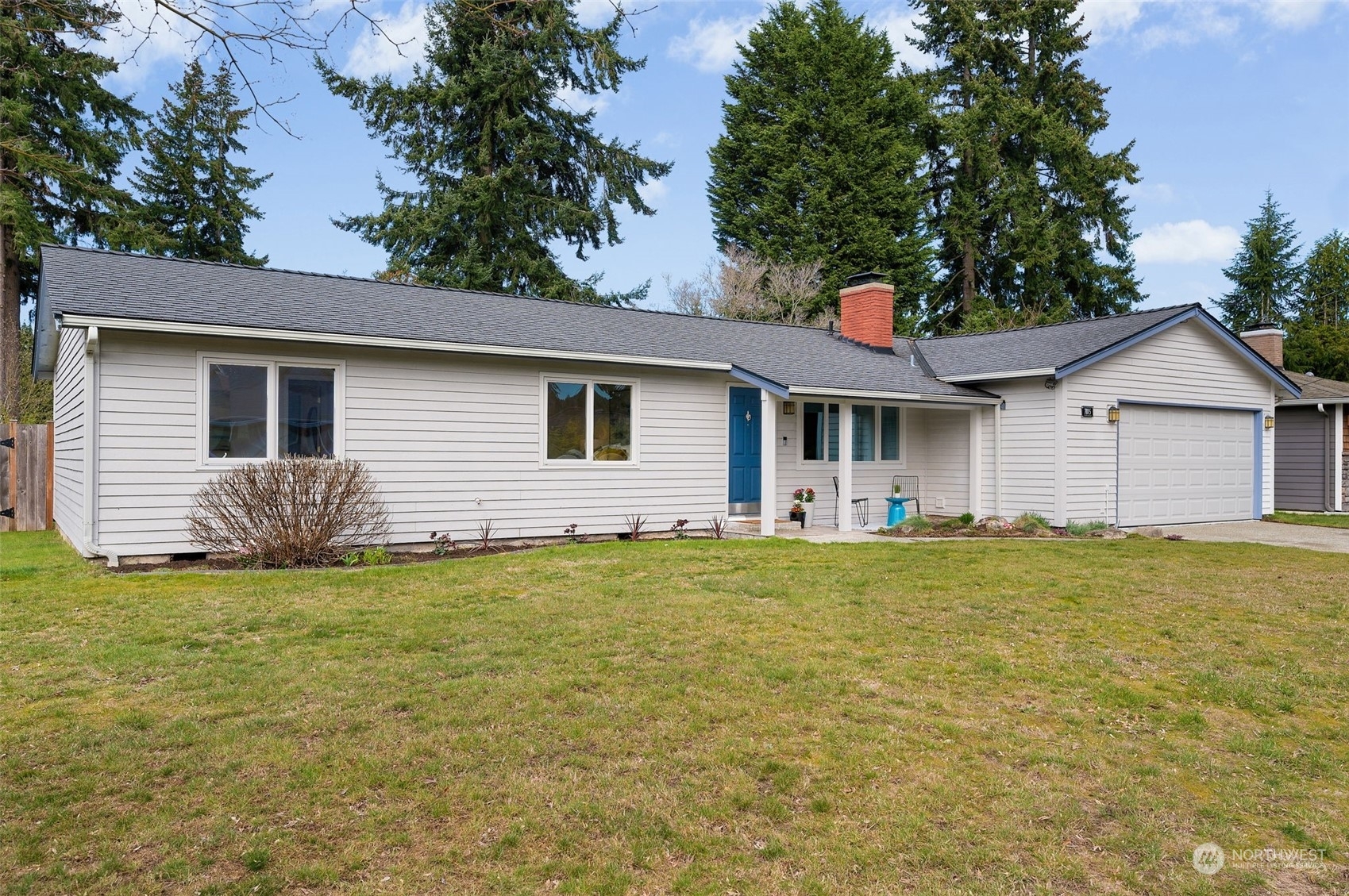 Property Photo:  7015 122nd Avenue SE  WA 98056 