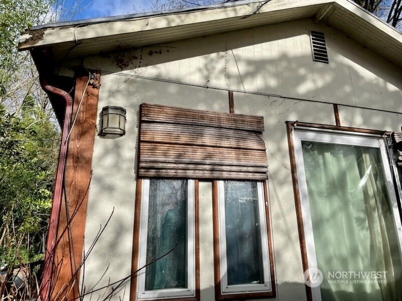 Property Photo:  1804 28th Avenue S  WA 98144 