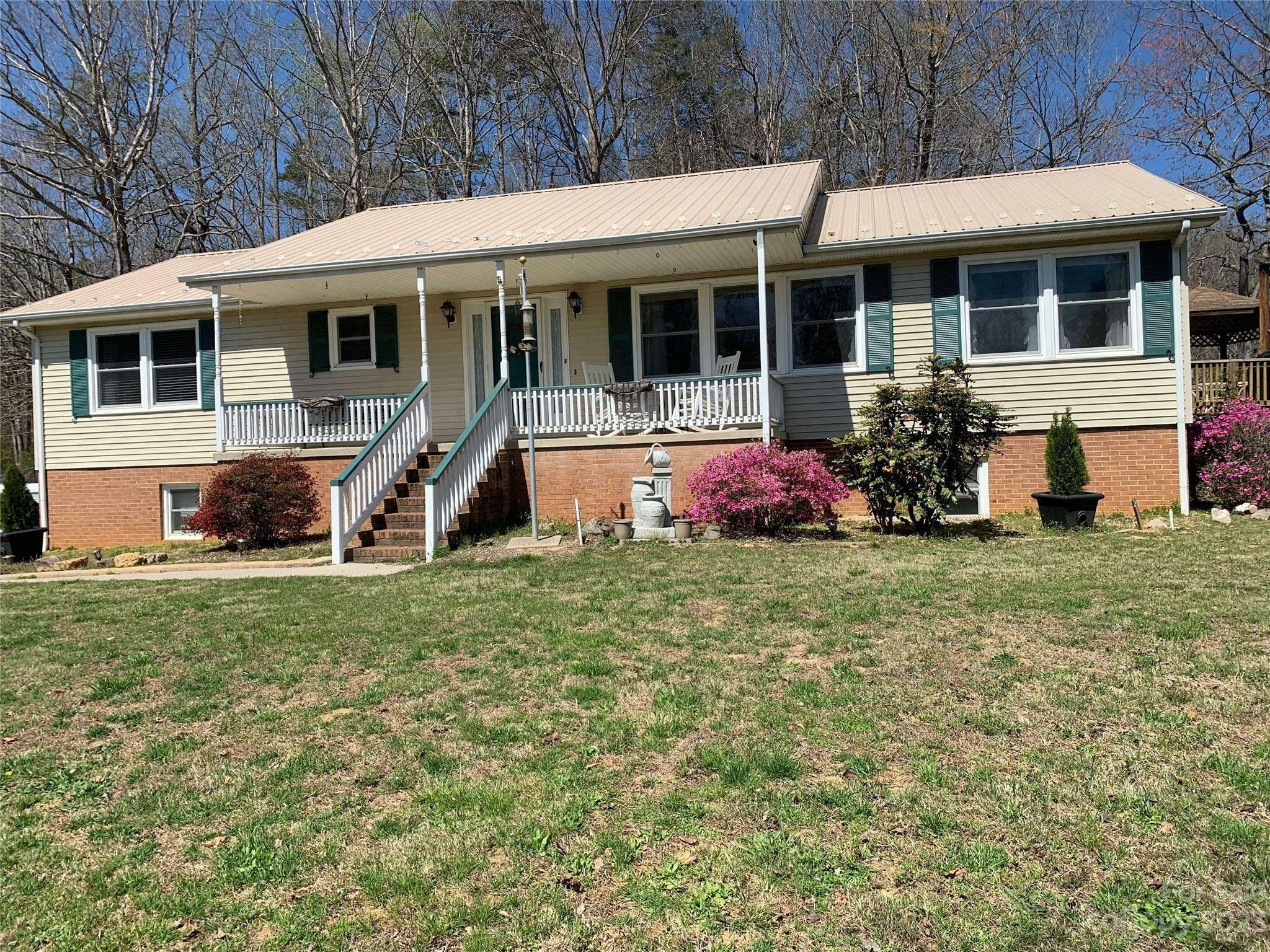 685 Worley Road  Marion NC 28752 photo