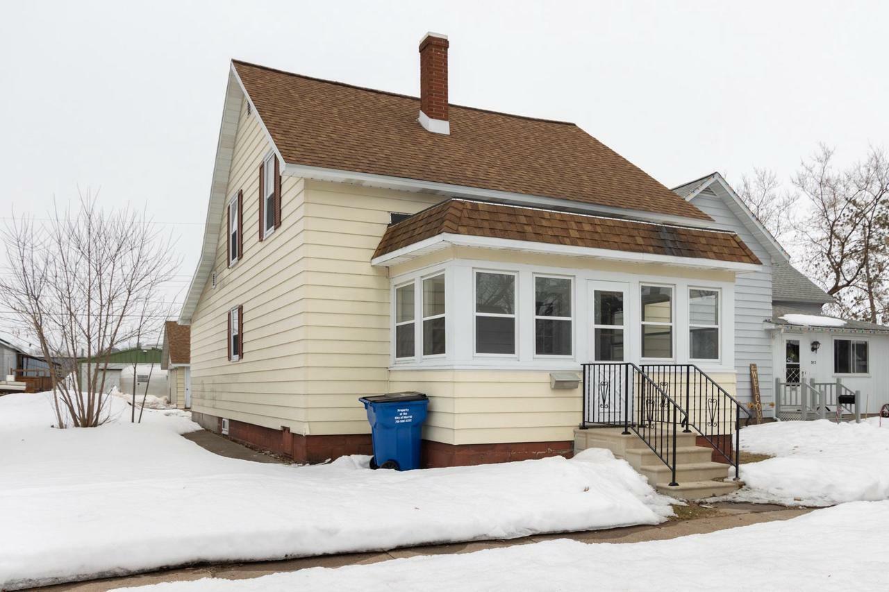 Property Photo:  305 Pine Street  WI 54452 