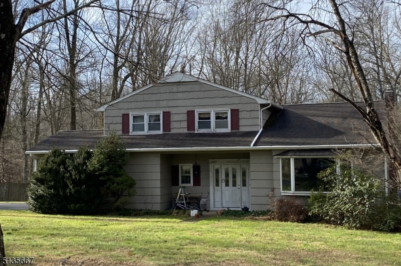 Property Photo:  32 Coppergate Dr  NJ 07920 