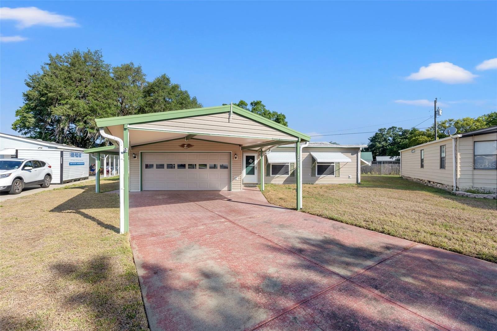 Property Photo:  34015 Tree Lake Drive  FL 33543 