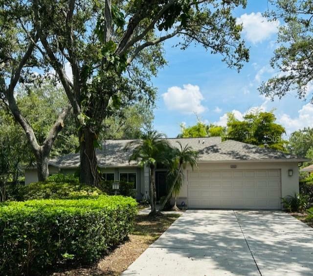 Property Photo:  4720 Hamlets Grove Drive  FL 34235 