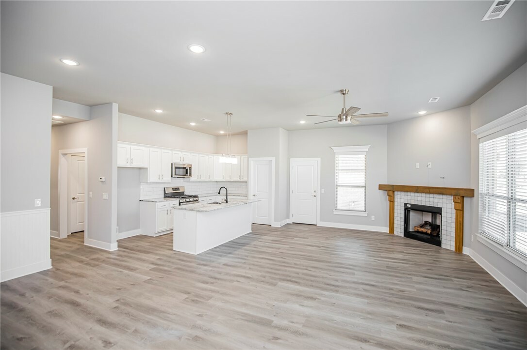 Property Photo: 4403 SW Pawhuska Street AR 72713