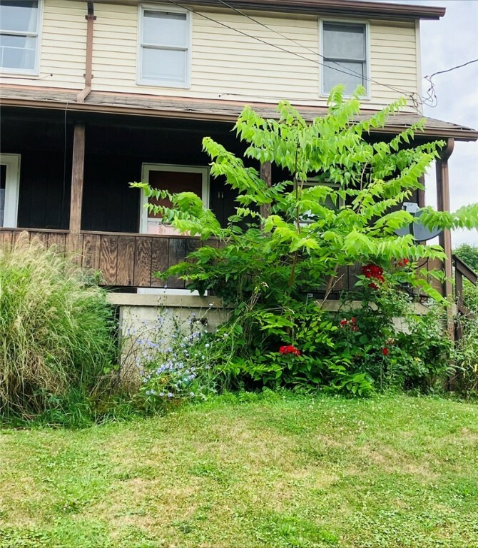 Property Photo:  11 Franklin St  PA 15324 