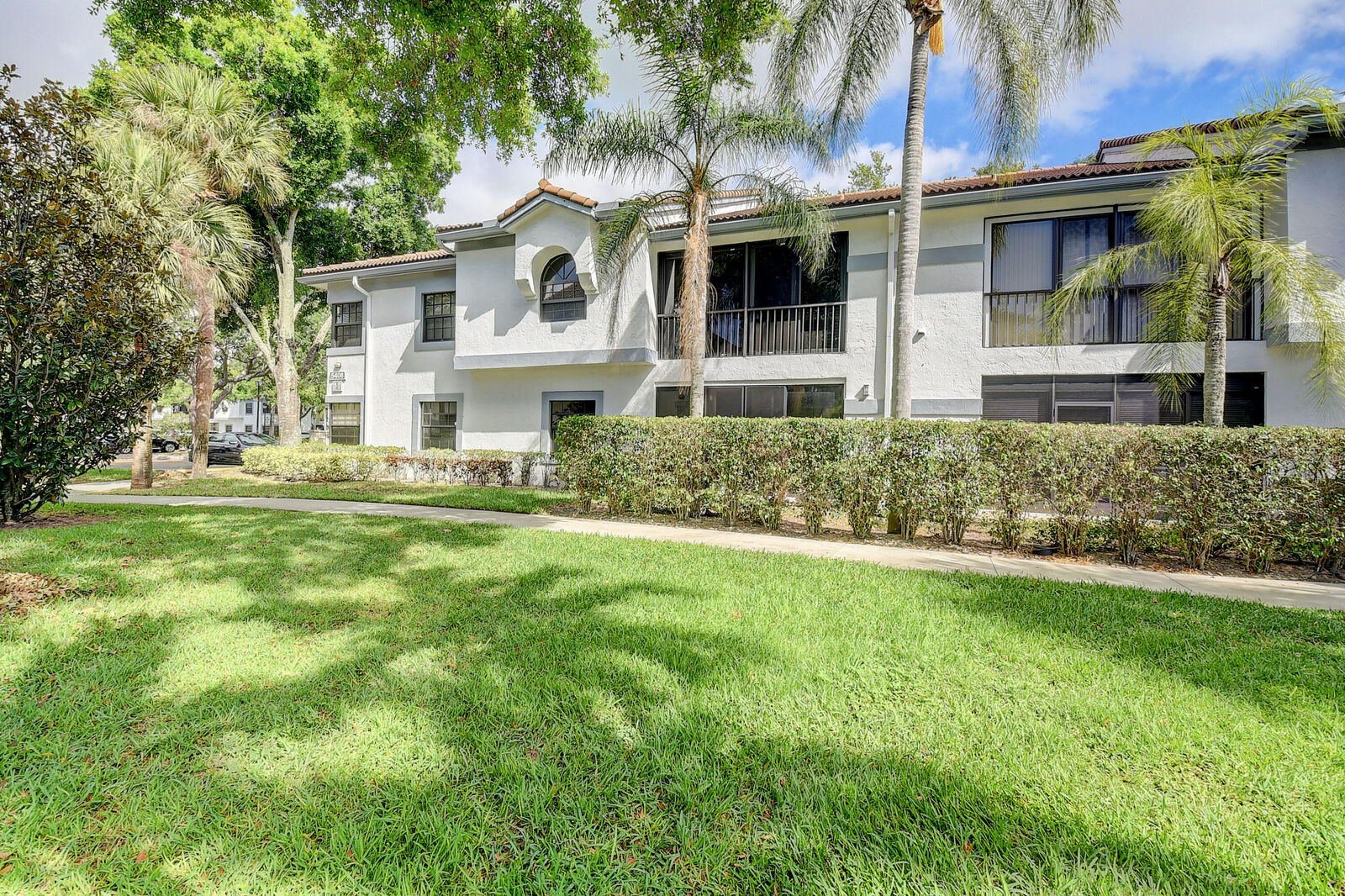 Property Photo: 5406 Venetia Court B FL 33437