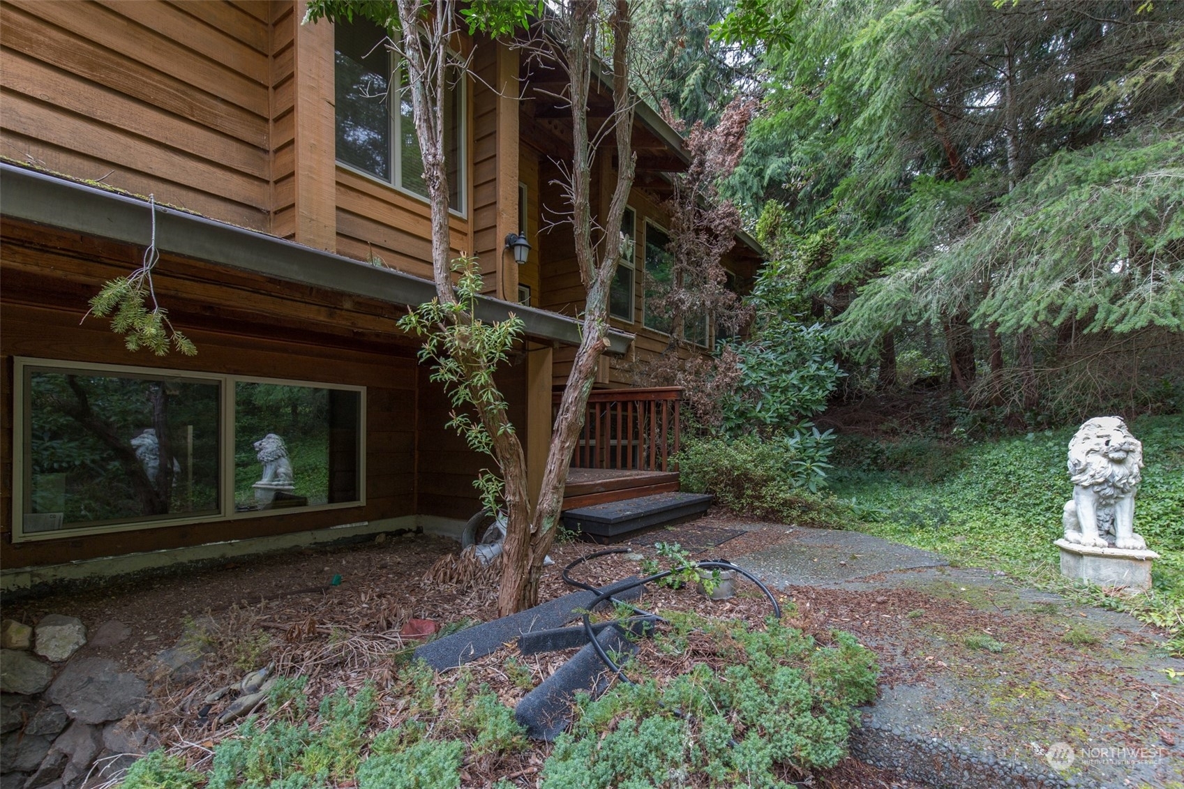 Property Photo:  10485 Seabeck Highway NW  WA 98380 