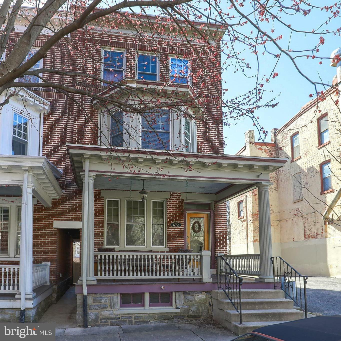 Property Photo:  672 W Chestnut Street  PA 17603 