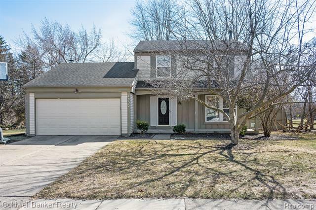 Property Photo: 1802 Farmbrook Drive MI 48098