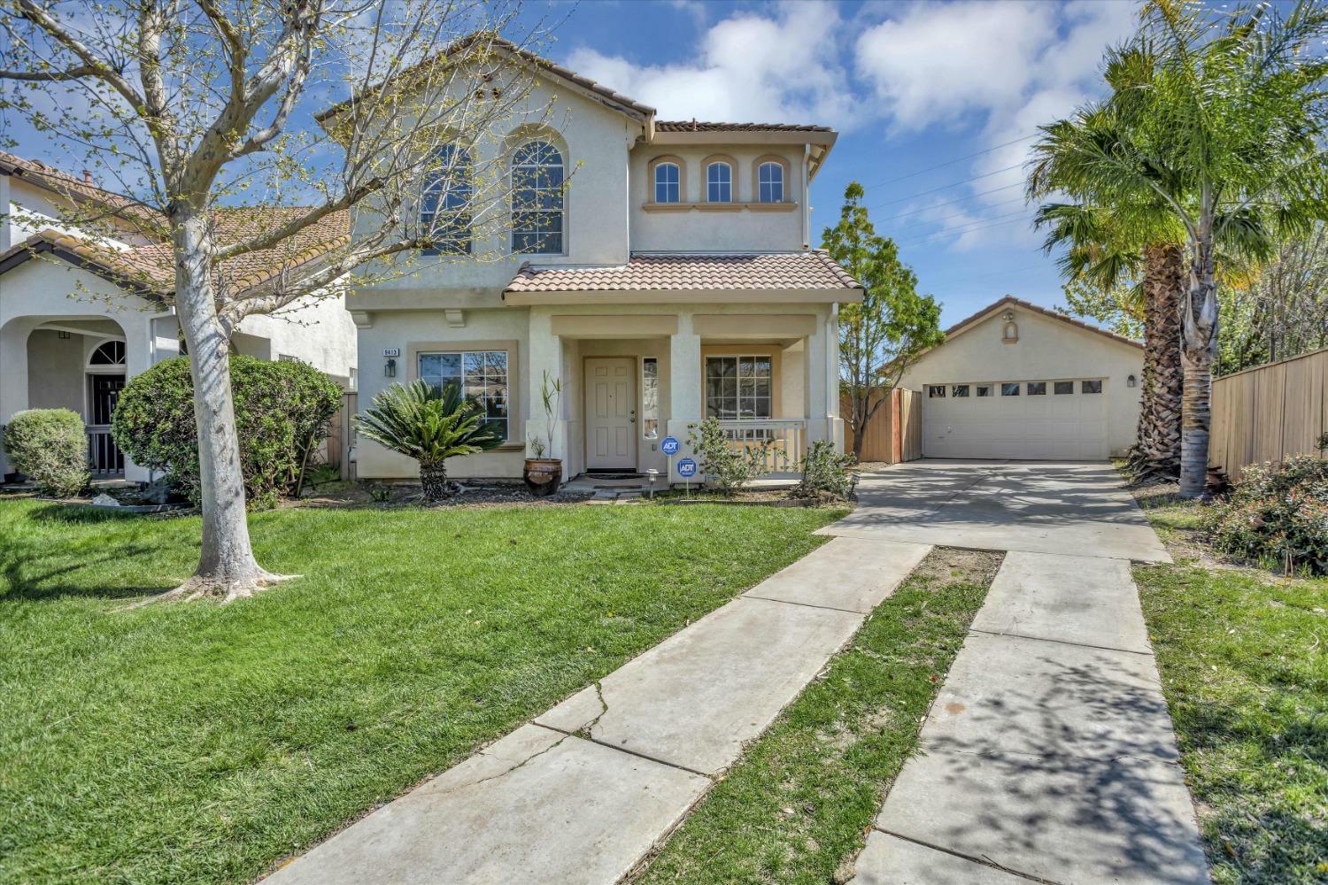 Property Photo: 9413 Canmoor Circle CA 95758