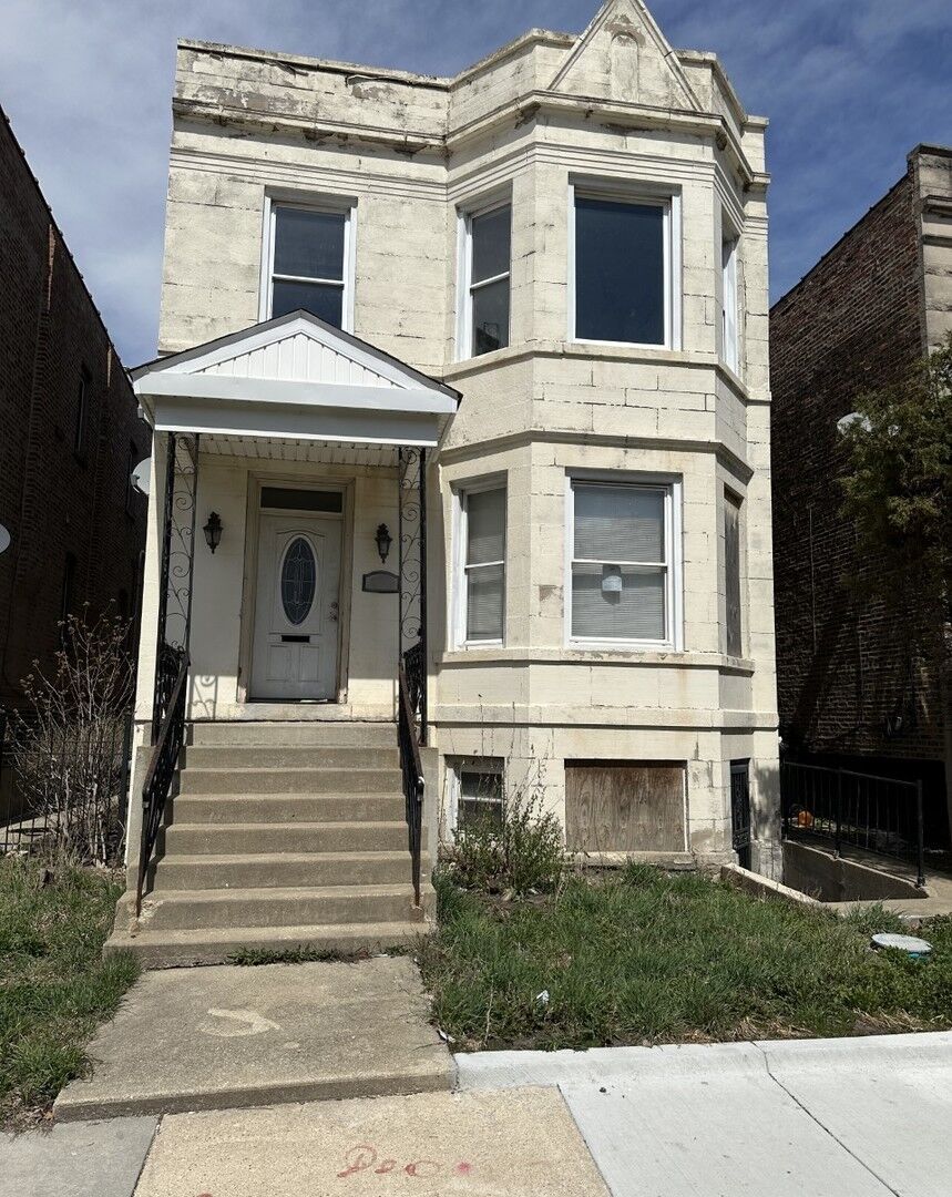 Property Photo: 4128 W 21st Street IL 60623