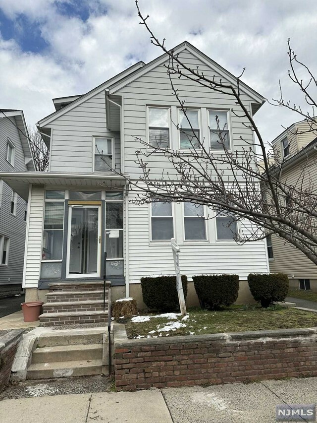 Property Photo:  26 Division Avenue 1  NJ 07109 
