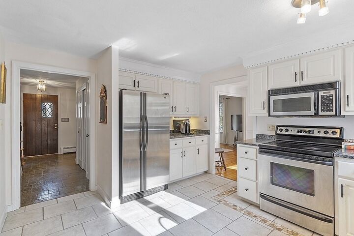 Property Photo:  50 Stonecleave Road  MA 01845 