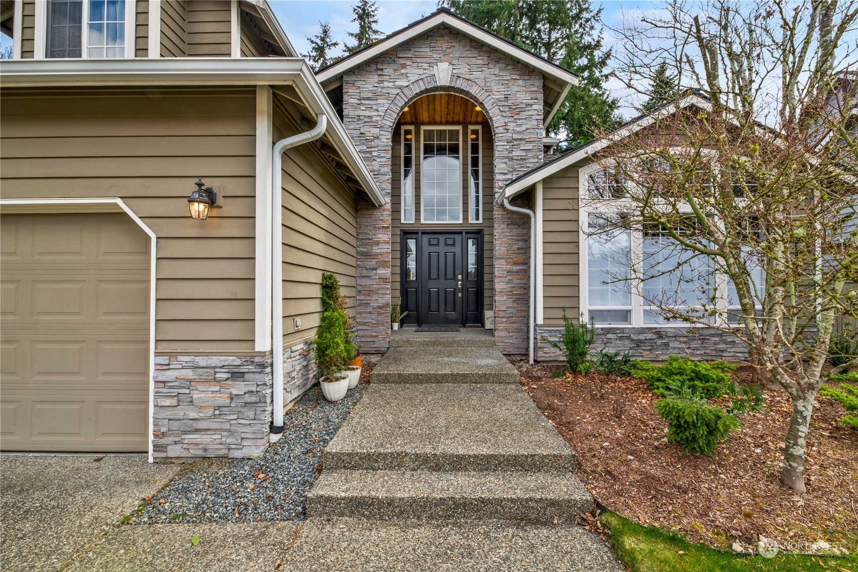 Property Photo:  15109 72nd Drive SE  WA 98296 