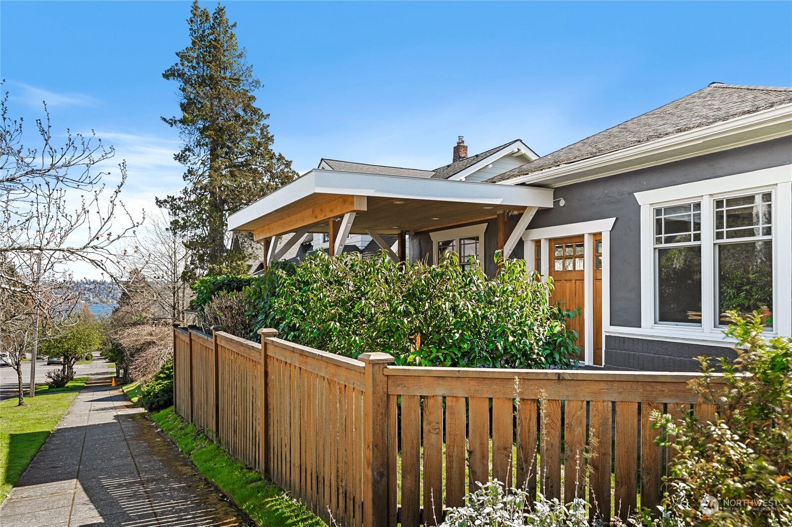 Property Photo: 3103 S Dose Terrace WA 98144
