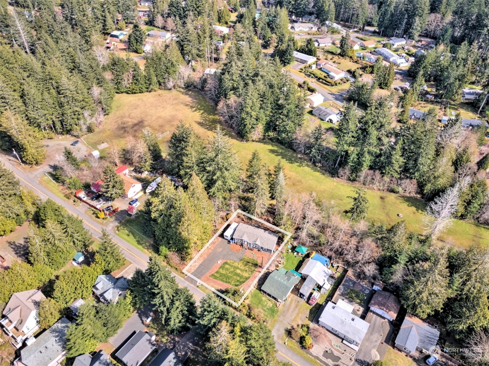 Property Photo:  960 E Timberlake Drive E  WA 98584 