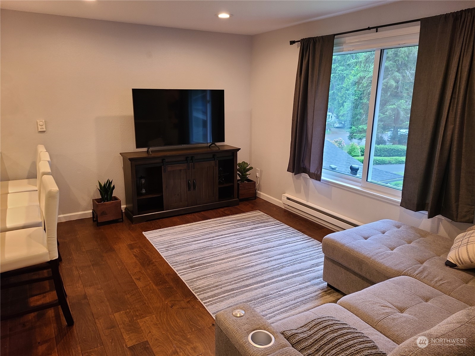 Property Photo: 5616 64th Street Ct NW WA 98335