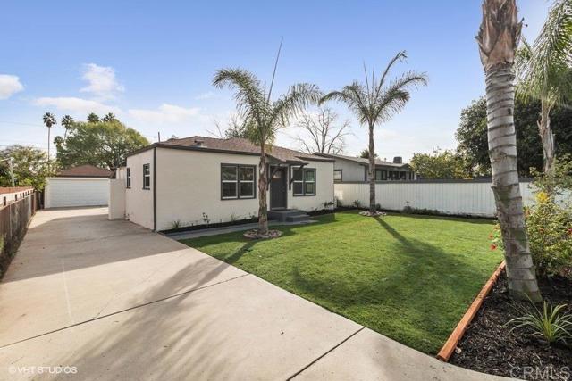 Property Photo: 719 W 7th Avenue CA 92025