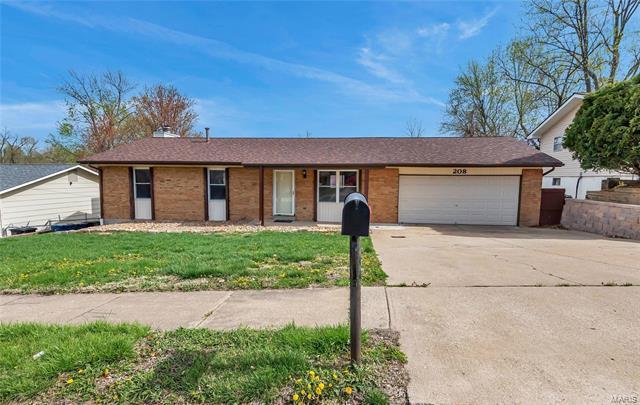 Property Photo: 208 Hunters Rdg MO 63301