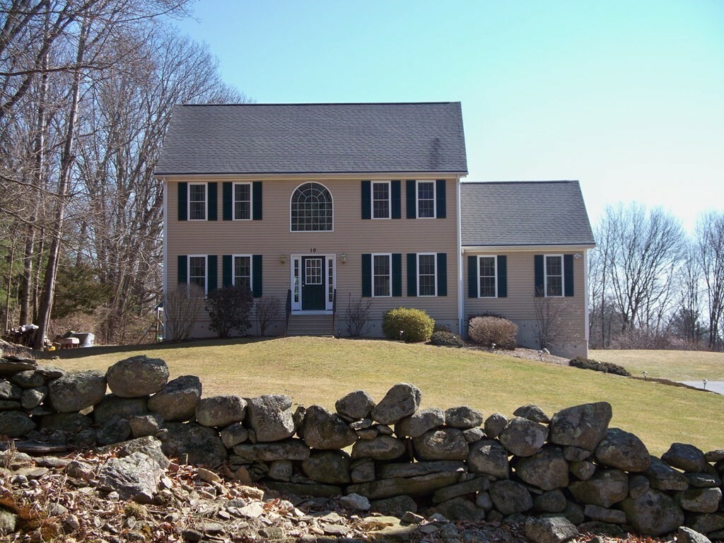 Property Photo:  10 Roberts Road  MA 01571 