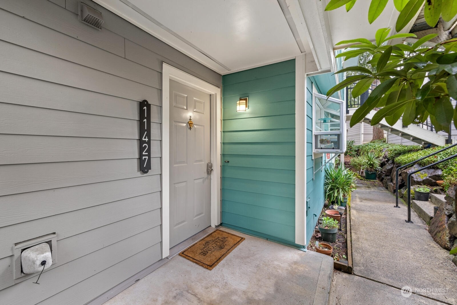 Property Photo:  11427 105th Court NE 601  WA 98033 