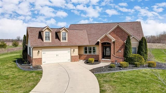 Property Photo: 9521 Lazy Oak MI 48117