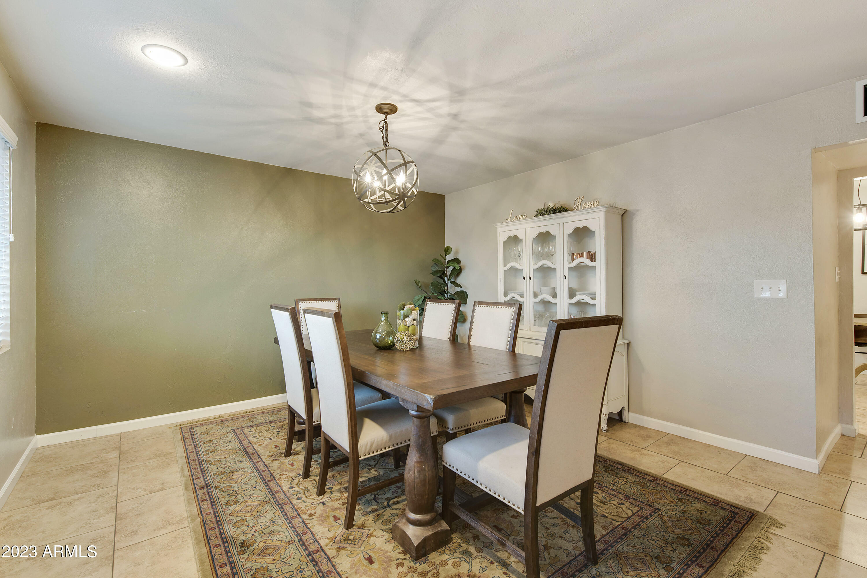 Property Photo:  1138 E Echo Lane  AZ 85020 