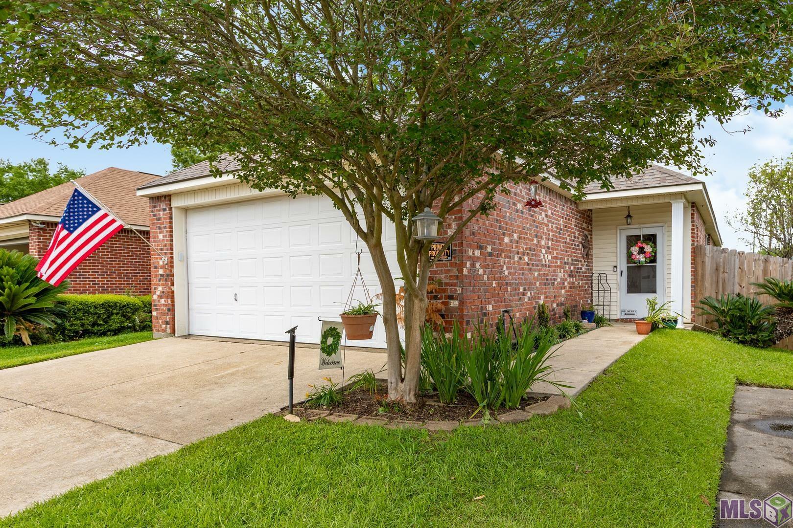 Property Photo: 9382 Pecan Tree Dr LA 70810