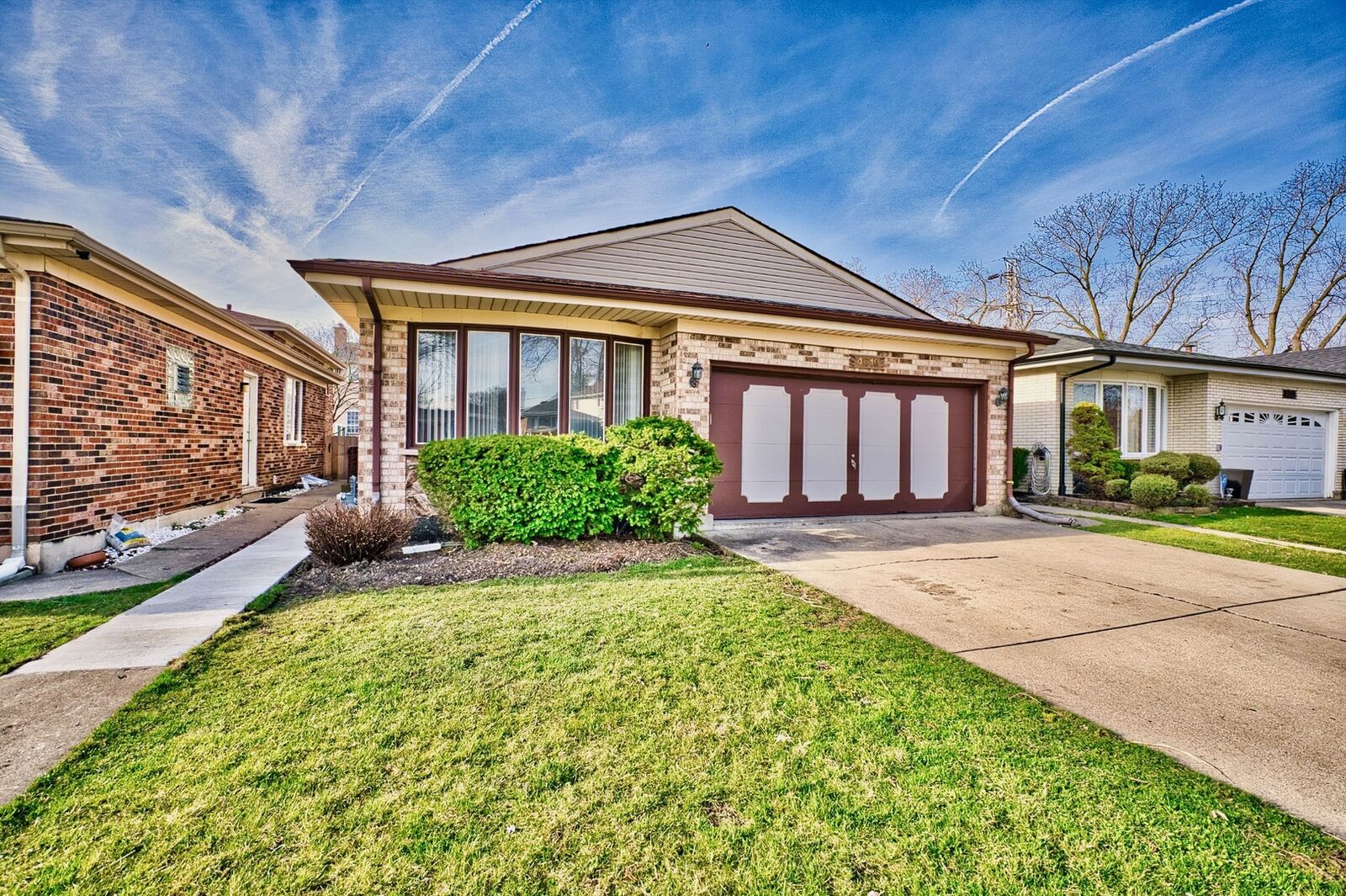 Property Photo:  4619 Birchwood Avenue  IL 60076 