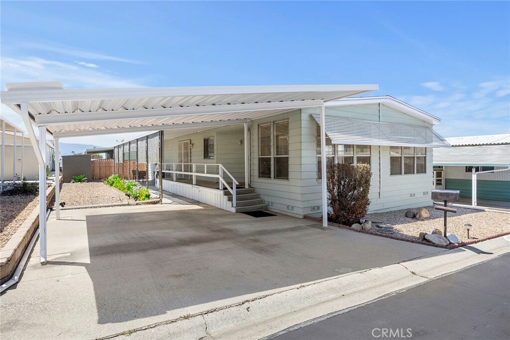 Property Photo:  3500 Buchanan Street 111  CA 92503 