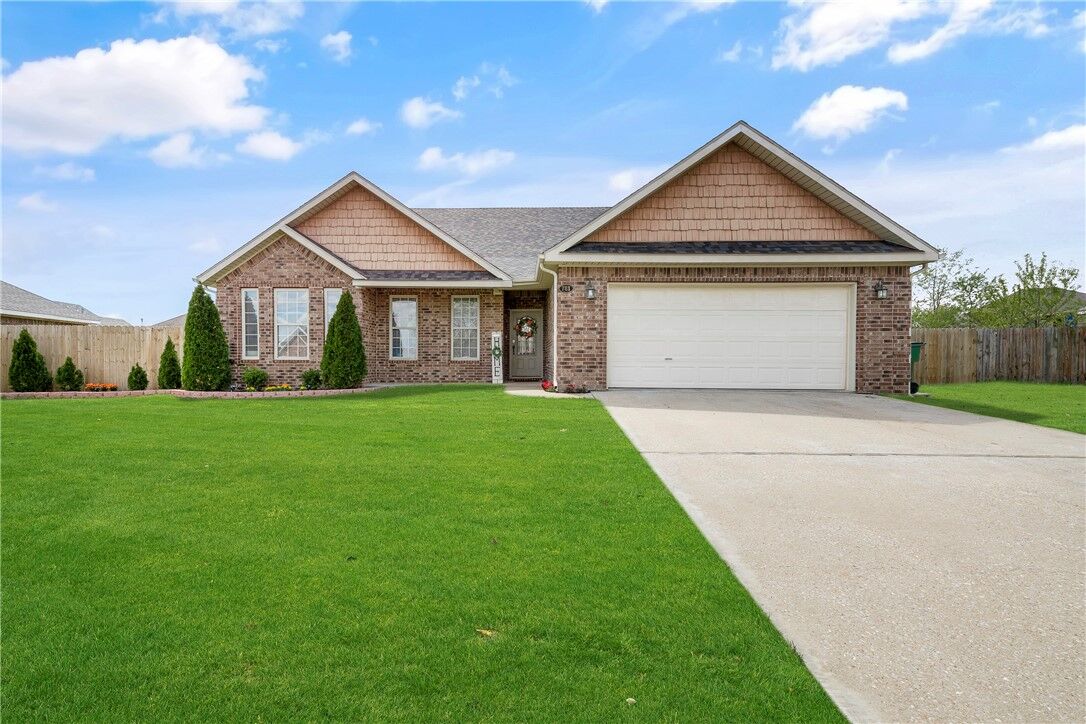 Property Photo:  781 Reisling Street  AR 72719 