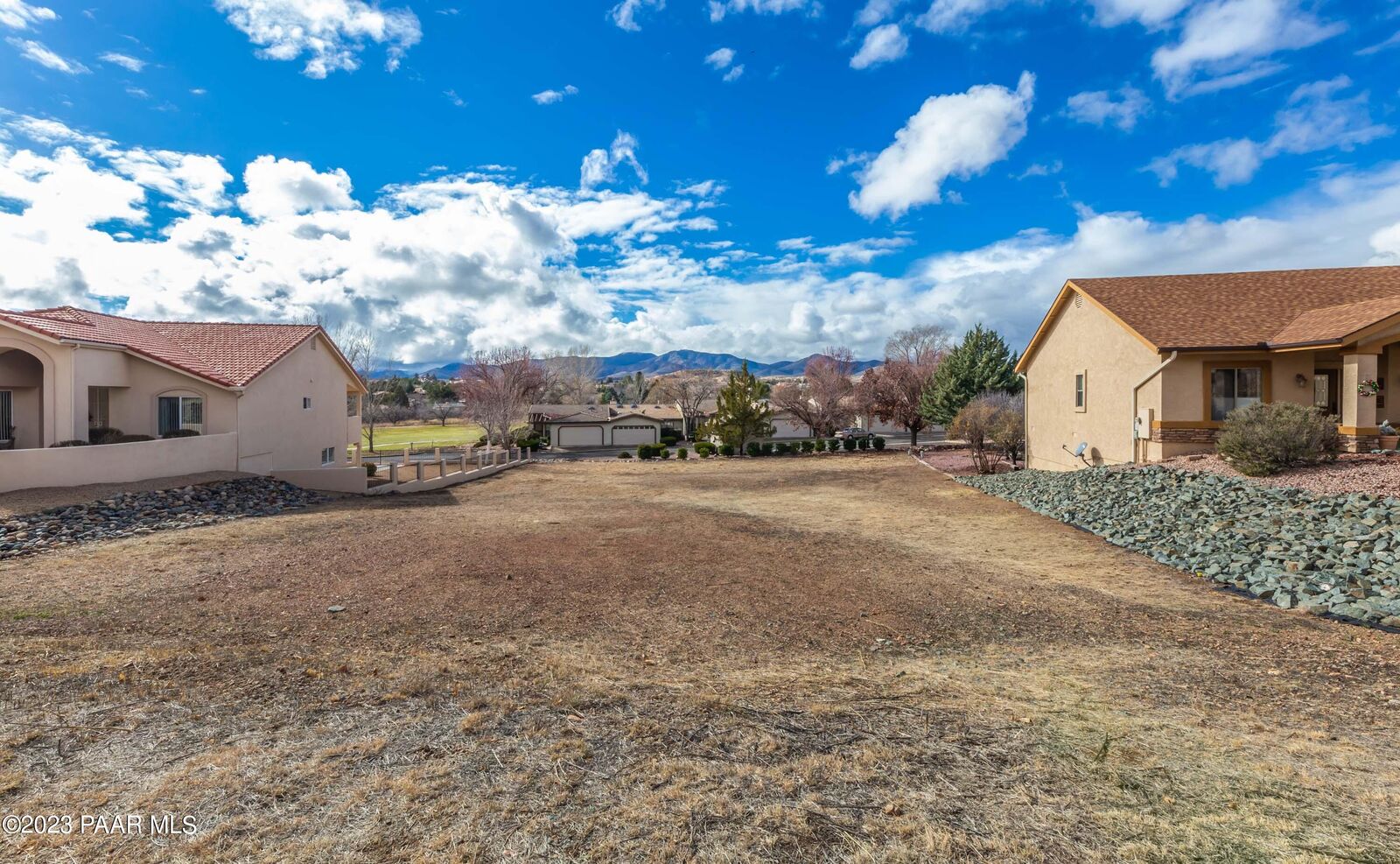 Property Photo:  942 N Latigo Lane  AZ 86327 