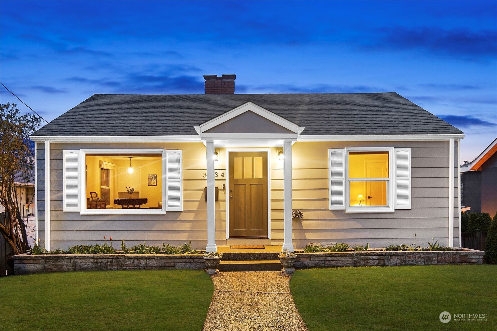 Property Photo: 3434 35th Avenue W WA 98199